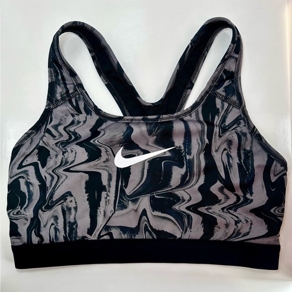 Nike Dri-Fit Women’s Sports Bra, Black and Gray Racerback, Size Medium - Picture 1 of 3